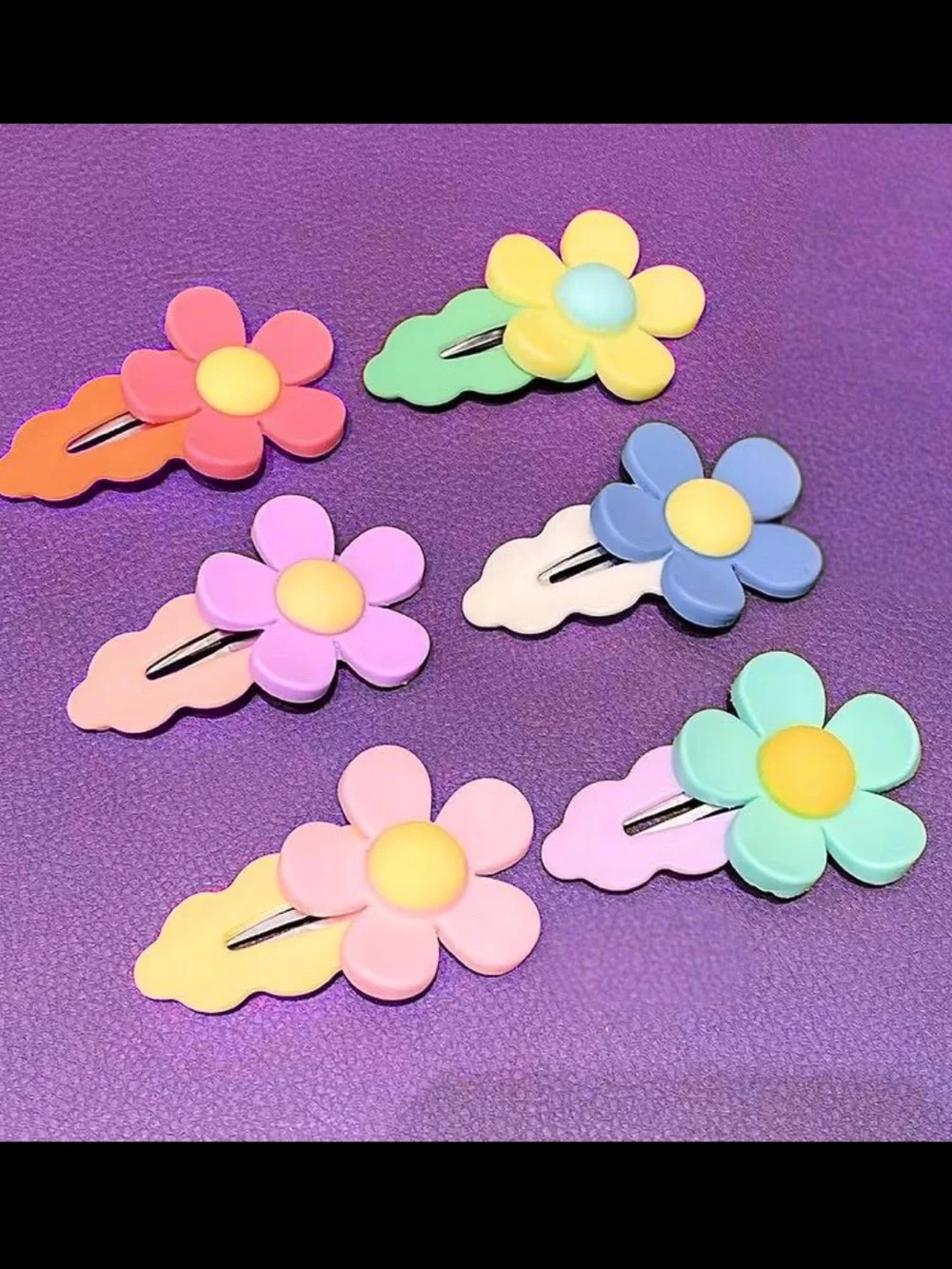 Set of 6 Multicolored Flower Barrettes
